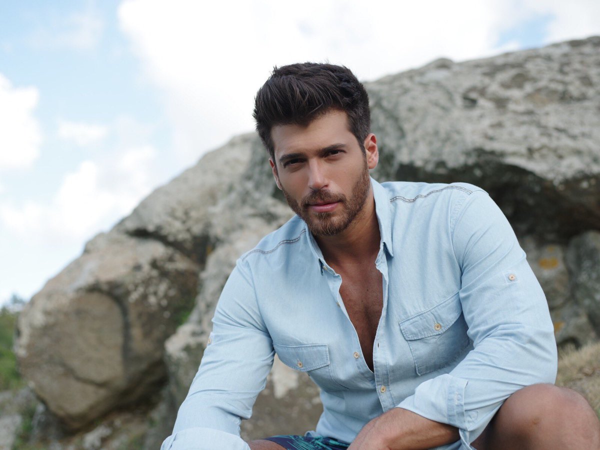 Gözlerin üzerinde olmasına hazır ol! Tudors ile bu sezonda görünür ol! 🌟#görünürol #canyaman #tudors

Get ready to have all eyes on you! Be noticed this season with Tudors! 🌟#benoticed #canyaman #tudors
