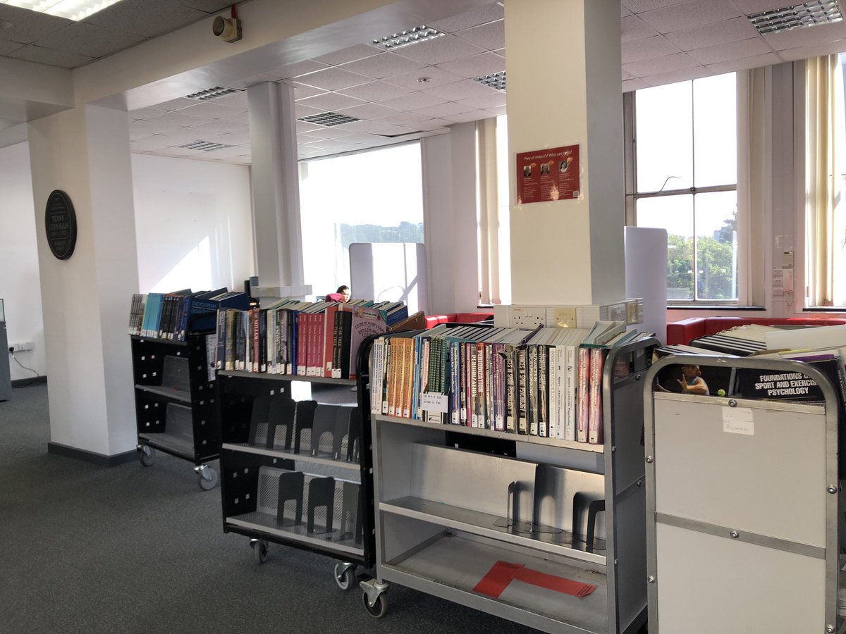 duggan_marc's tweet photo. Deiniol books are now finding their way from the stack into the Lloyd reading room. Large books covering psychology, environmental science, geography and oceanography. @sos_bangor_uni @BUGeography @PsychBangor https://t.co/WqvRCJonIM