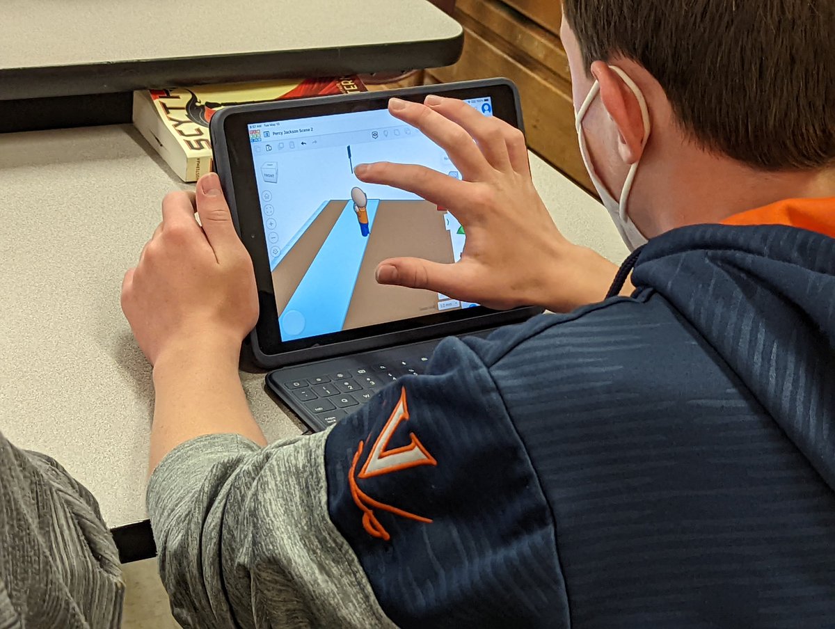 mrjonesteaches's tweet photo. Students are creating their @tinkercad scenes as part of their reading project. They have already identified their chapter book, identified how the main character changes over time, and created the first part of their script. #3dmodeling #edtech #techintegration #tinkercad https://t.co/2nlSELhCjE