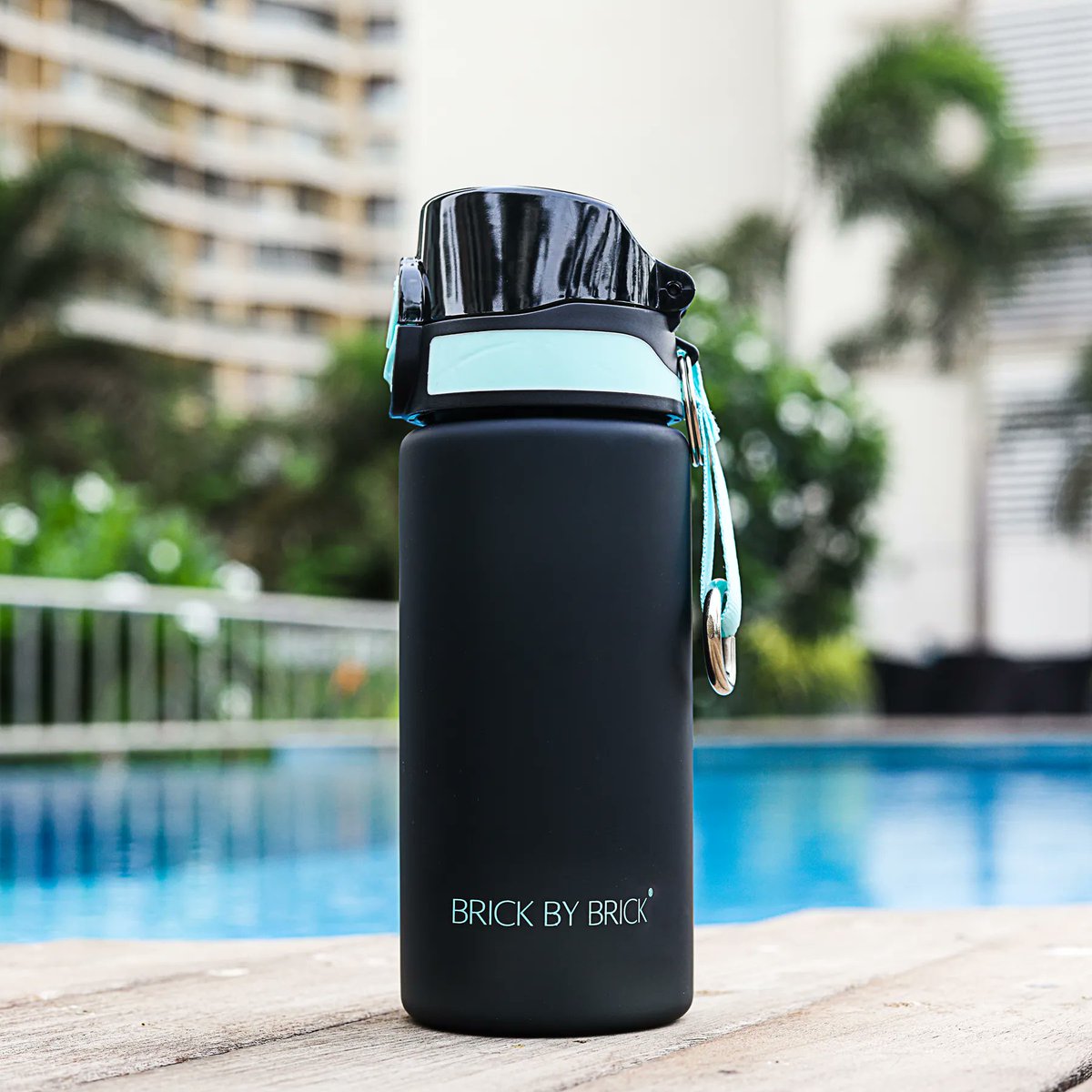 BBBFit's tweet photo. Either by the pool or at the gym don't forget to keep your body hydrated.
Check out website Brick By Brick Store for more.
#sipperbottle #hydrate #water #gymaccessories #workoutessential #brickbybrickstore #brickbybrick https://t.co/cojnz5AeSz