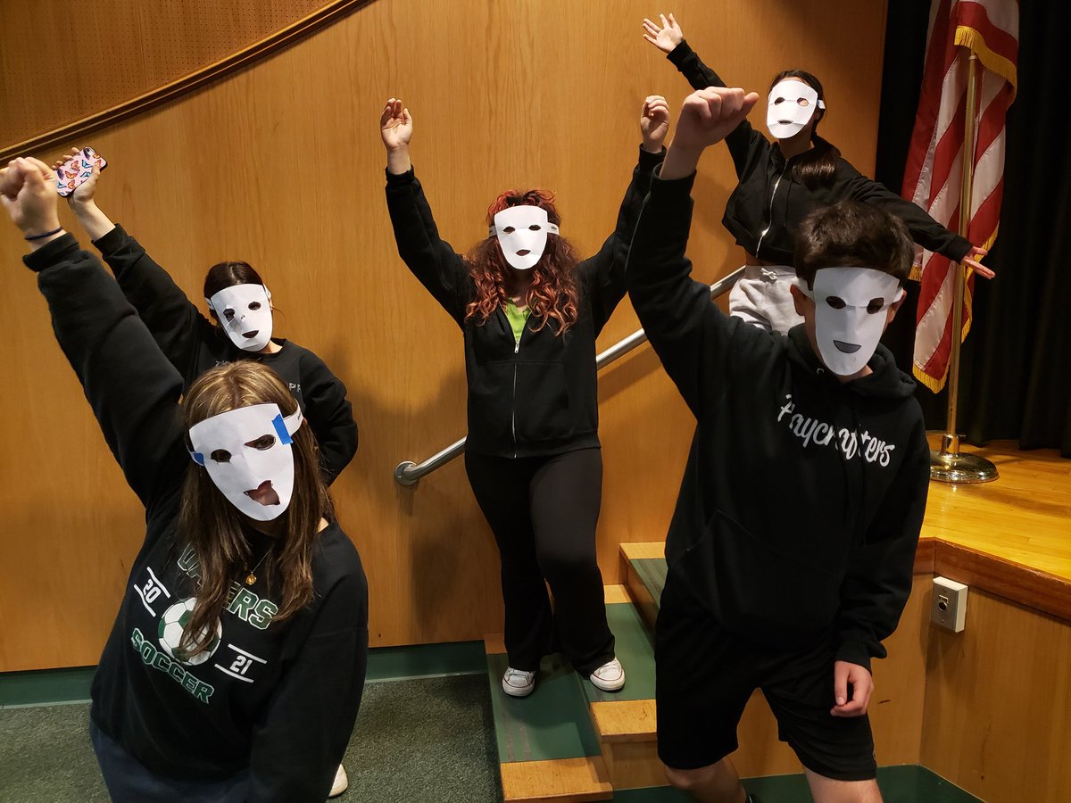 Theatre 1 completes our final unit - Masks. Now onto working on the showcase. <a href="/FHSDalers/">FHS Dalers</a>
