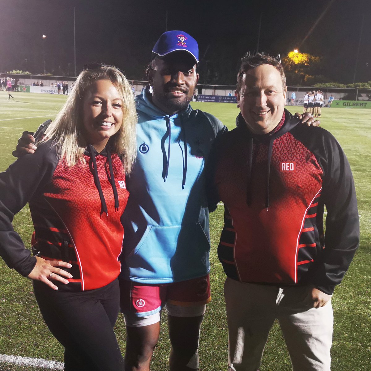 RedSportswear's tweet photo. Wednesday Wins catching up with @TuragaIosefo last week at @london_floodlit7s

We are so excited the 7s season has begun and cannot wait to cheer on #teamRED this year!

#rugby7s #rugbysevens #rugby #redsportswear #rugbyeveryday #rugbylife #rugbyplayers #wednesdaywin https://t.co/yW26TiuV9s