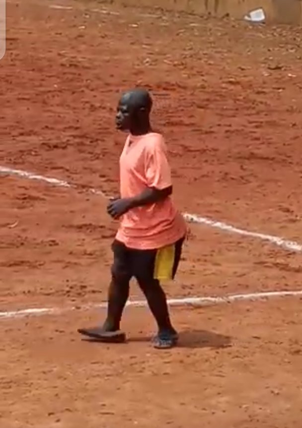 sir_wycky_'s tweet photo. A rare photo of a Ugandan footballer about to emback on the pitch. #KenyaVsUganda https://t.co/s5zNIaOZdM