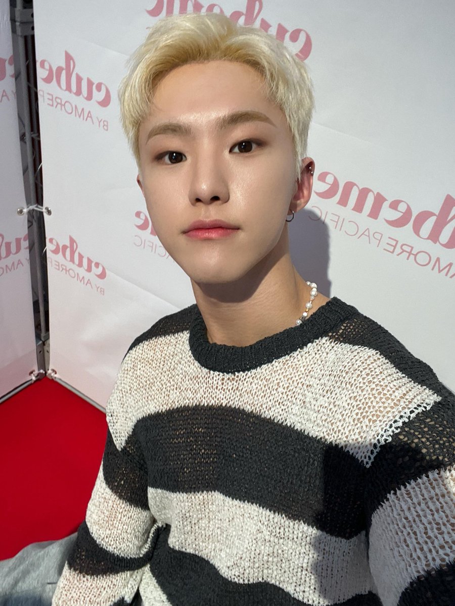 wonubliss's tweet image. Hoshi and Seungkwan 🖤🤍 #세븐틴