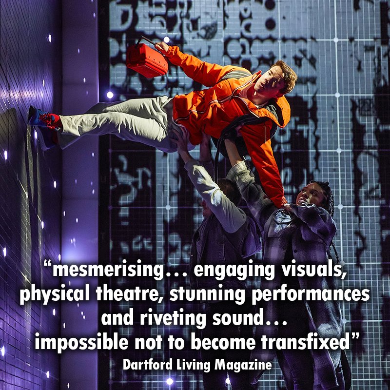 ⭐⭐⭐⭐⭐
Incredible reviews from last night's press night of <a href="/curiousonstage/">Curious on Stage</a>  
In Dartford until Sat 14 May
🌙🐕👉bit.ly/3sRxIwr

#Theatre #Nationaltheatre #CuriousIncident #PressNight #Theatrereview