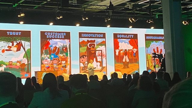 SalesforceFI's tweet photo. Maajohtajamme Taira Tepponen kertoo Salesforcen arvoista ennen siirtymistä Boost Your Business with Diversity -paneelikeskusteluun. Pian kuullaan, kuinka erilaisissa yrityksissä on kiinnitetty huomiota diversiteettiin.
#Salesforcelivehelsinki https://t.co/JaPVJa8Fb4