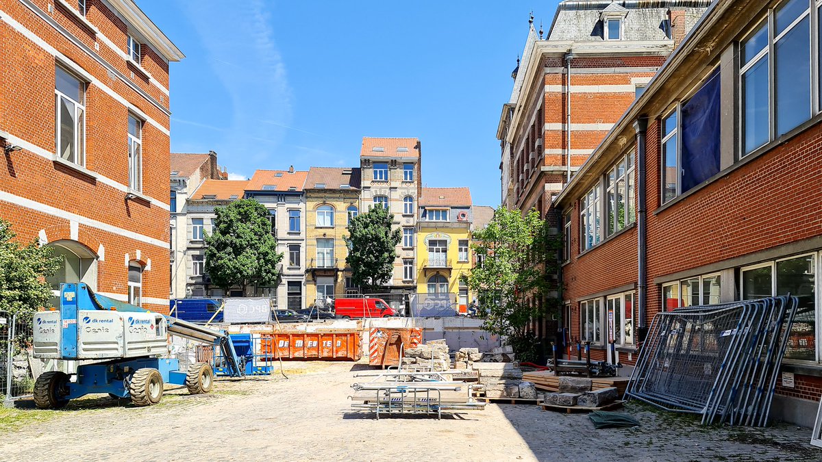 Visite du chantier d’<a href="/Usquarebrussels/">Usquare.brussels</a> pour constater l’état d’avancement des travaux, avec notamment la concrétisation de l'ouverture du site sur la ville.