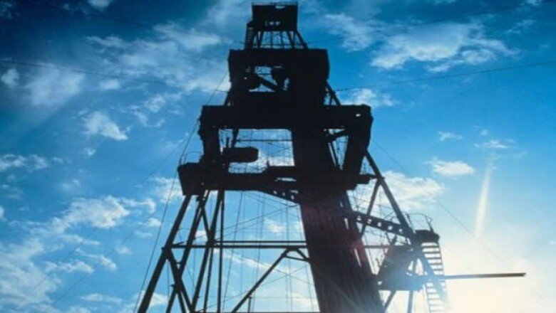 ROGTECMagazine's tweet photo. Турция начинает повторное бурение первой в стране нефтяной скважины Турция, спустя 88 лет, начала повторное бурение на первой в стране нефтяной скважине, это может стать перспективной разработкой для региона. Об этом сообщила газета Aksam.

https://t.co/8M4Wb23t8G https://t.co/bVpuxGx5AB