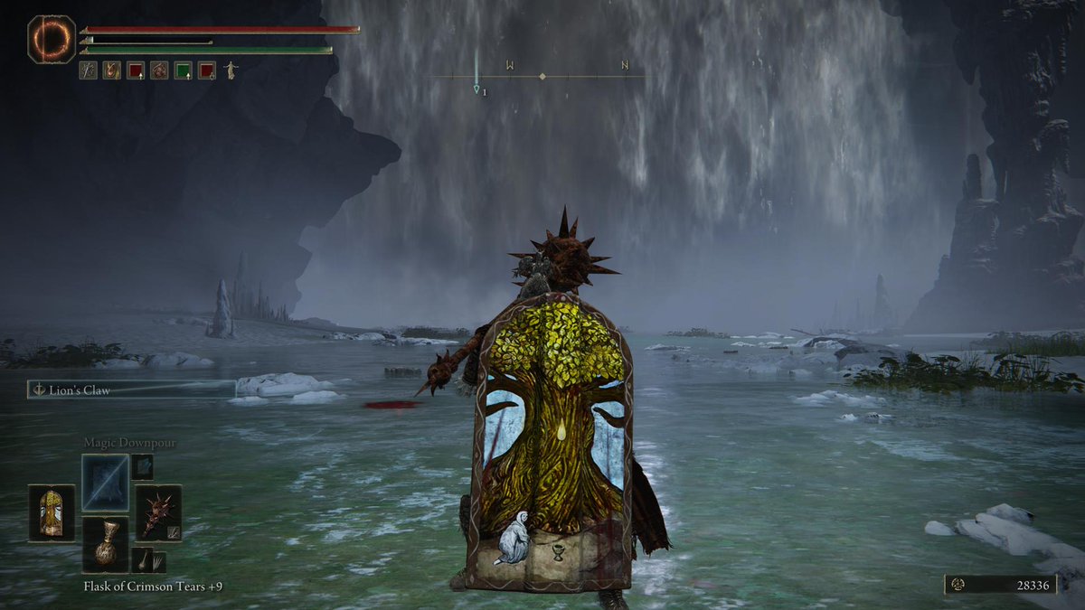 ShareGamePlay's tweet photo. I like my new shield🛡️😄
#PS5Share, #ELDENRING https://t.co/I38928fTUU
