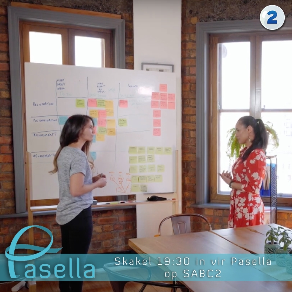 PasellaTV's tweet photo. Maak reg vir lekker saam kuier in die week se #Pasella episode! Ons besoek Charlene Lackay (voorheen Truter) se huis en korporatiewe werk en gesels meer oor haar hoogtepunte as Pasella aanbieder. #Pasella #SABC2 https://t.co/Mv7KPL9Jsd