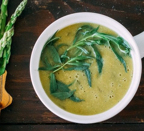 100Bowls's tweet photo. Asparagus Tarragon is back for a limited time only! 

#100bowlsofsoup #100bowls #asparagus #soup #vegan #glutenfree #dairyfree #vegansoup https://t.co/4vD5R0s3my