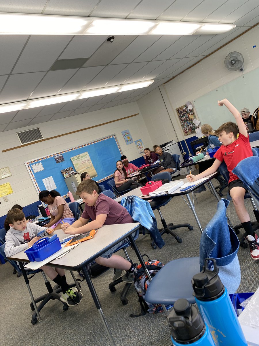 70smores's tweet photo. It’s May and these students are still showing up for extra help before school. Super proud of them and their growth this year! #byrampride https://t.co/TwV56siVAI