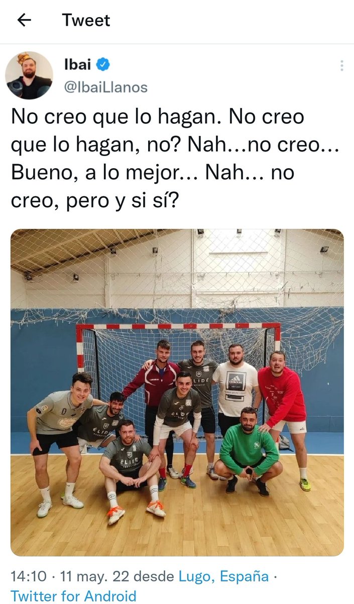 adriancampelloo's tweet photo. confianza plena si @IbaiLlanos nos anima para ganar este jueves la Liga Universitaria de la USC! Vamos Onda Media F.C.
#somosondasomosfamilia
#ysisí? https://t.co/cJJrkpEbro
