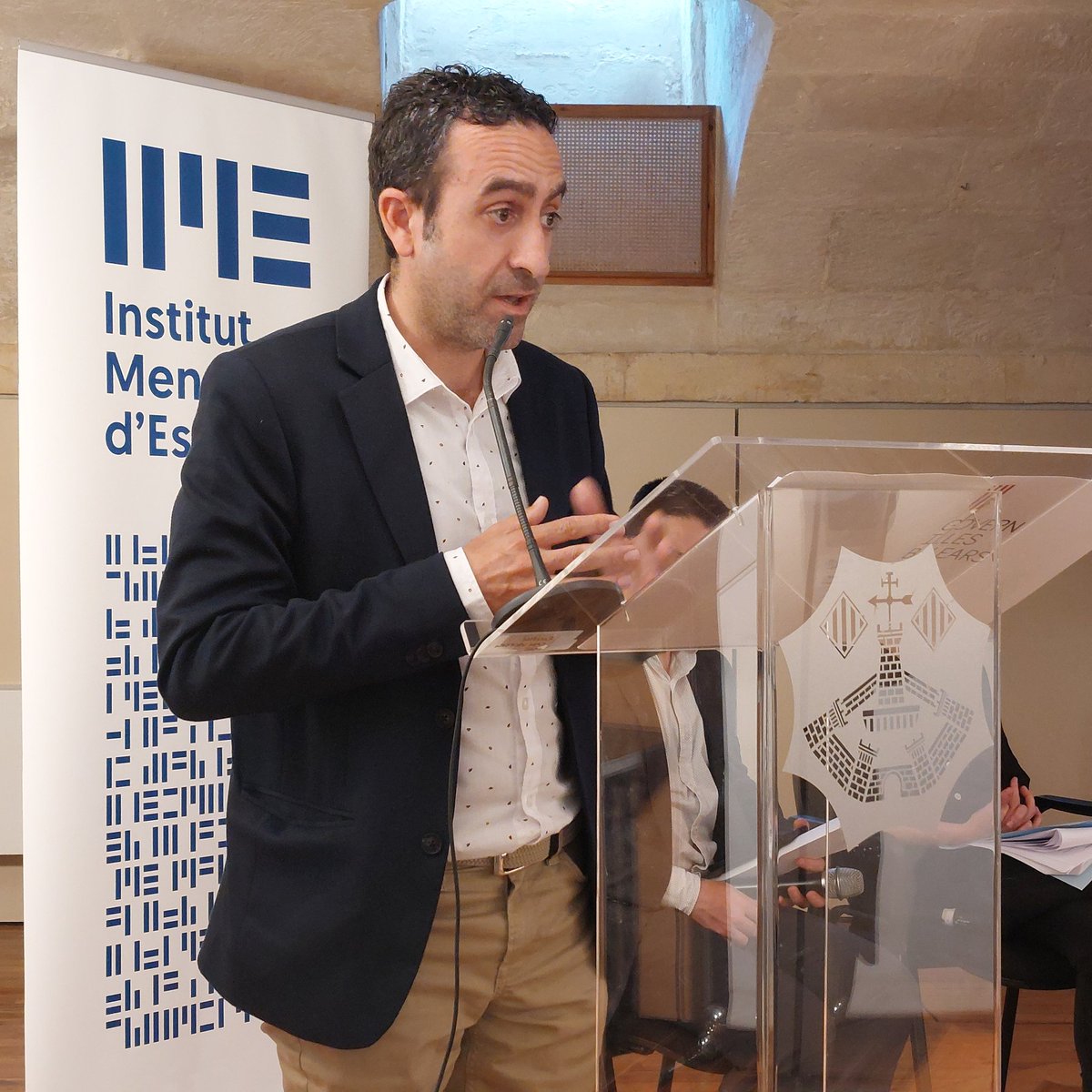 FonsGoib's tweet photo. 🧪 Presentam la Llei de la ciència a Menorca

👩‍🔬 Representants del sector R+D+i debaten sobre els objectius de la norma i els reptes de la seva aplicació https://t.co/QV9UgYn0Wc