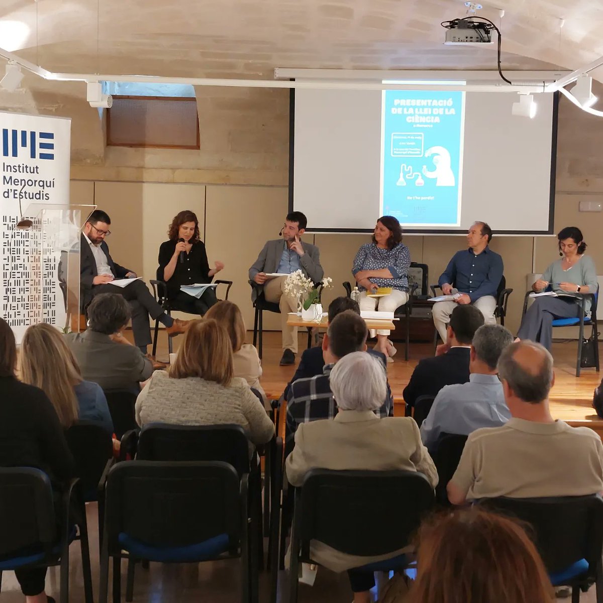 FonsGoib's tweet photo. 🧪 Presentam la Llei de la ciència a Menorca

👩‍🔬 Representants del sector R+D+i debaten sobre els objectius de la norma i els reptes de la seva aplicació https://t.co/QV9UgYn0Wc