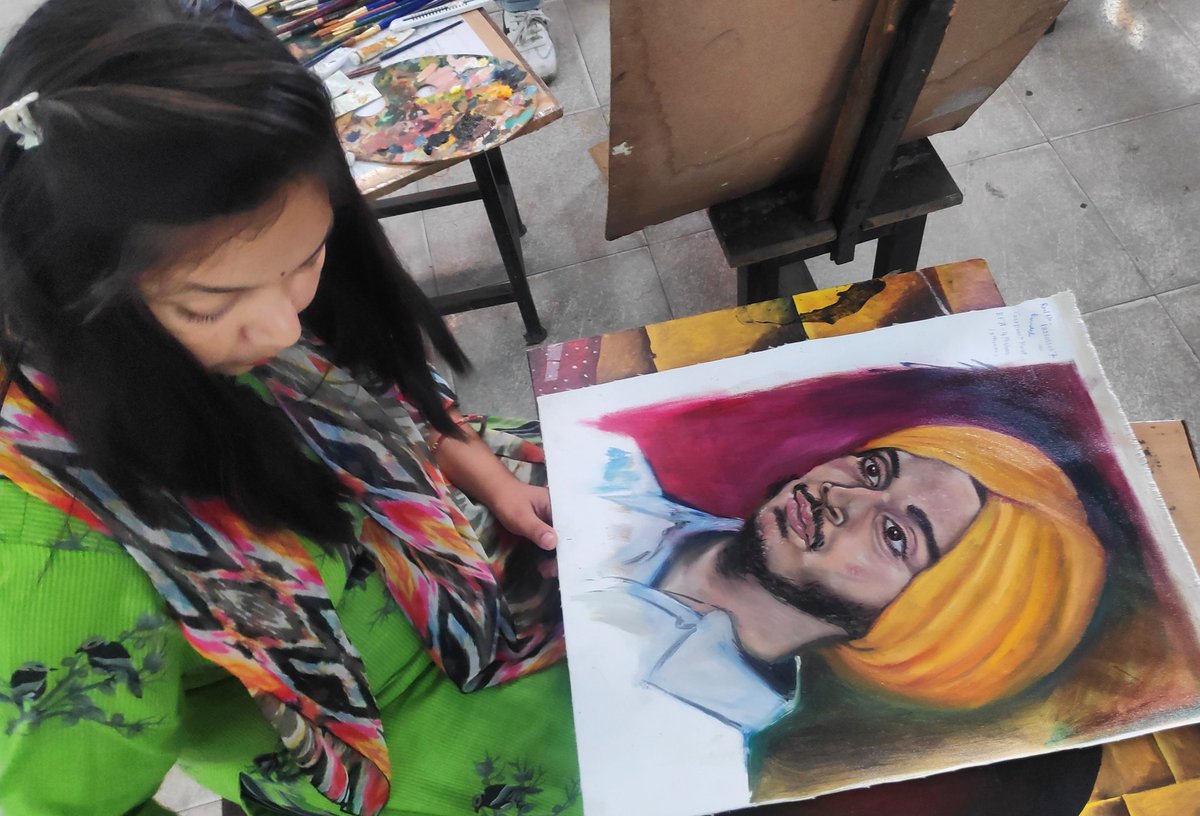 gkartandcraft's tweet photo. #painting  #portraits  #oilcolour #art  #colourportrait https://t.co/ZTT5Tlogbv