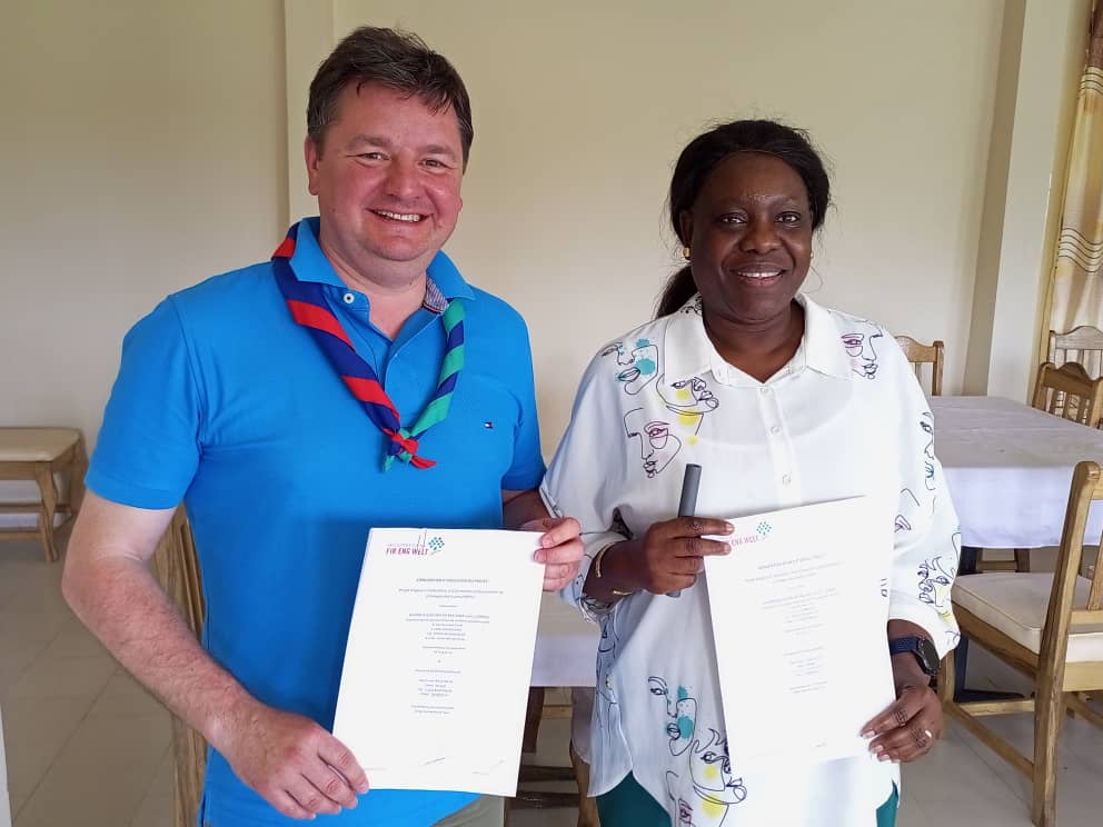 ONG_JED_SN's tweet photo. L'ONGD Guiden a Scouten fir ENG Welt a visité les projets et prog qu'ils soutiennent #cifop,#CREPE, #CICM,projet #Jappoo et Niayes FM.
La mission des scouts et guides #Luxembourg s'est conclue avec la signature de l'accord cadre de 4 ans.
#education #developpement #cooperation https://t.co/cXFbvJkPBp