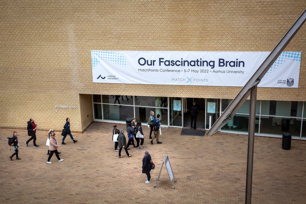 AarhusUni_int's tweet photo. Highlights in video and pictures from last week’s #MatchPoints22 conference on our fascinating brain 🧠https://t.co/9VMDB0rDIY https://t.co/MwUCjM5uNx