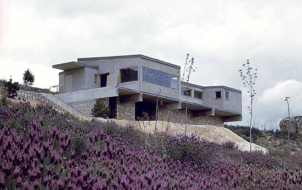 ArchiMaps's tweet photo. From our Alejandro de la Sota ArchiMap: Casa Varela, 1964.

📷: © Fundación Alejandro de la Sota
#sota #alejandrodelasota #casavarela #SotaArchiMap #ArchiMaps #Thearchitecturemaps #MadridArchitecture https://t.co/JMTvV9KI4k