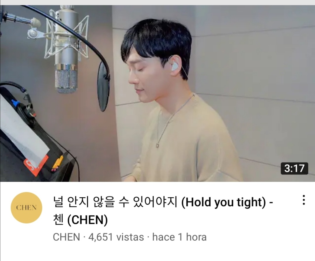 Chen_Chile's tweet photo. {220511} Actualización de #Chen en su canal oficial de youtube interpretando la canción 'Hold you tight'. 🥺💕

🌼https://t.co/3nZksdeTFx

Cr. CHEN (YouTube)

#EXO #Jongdae #엑소 #첸 @weareoneEXO https://t.co/hE0VP1A4Cc
