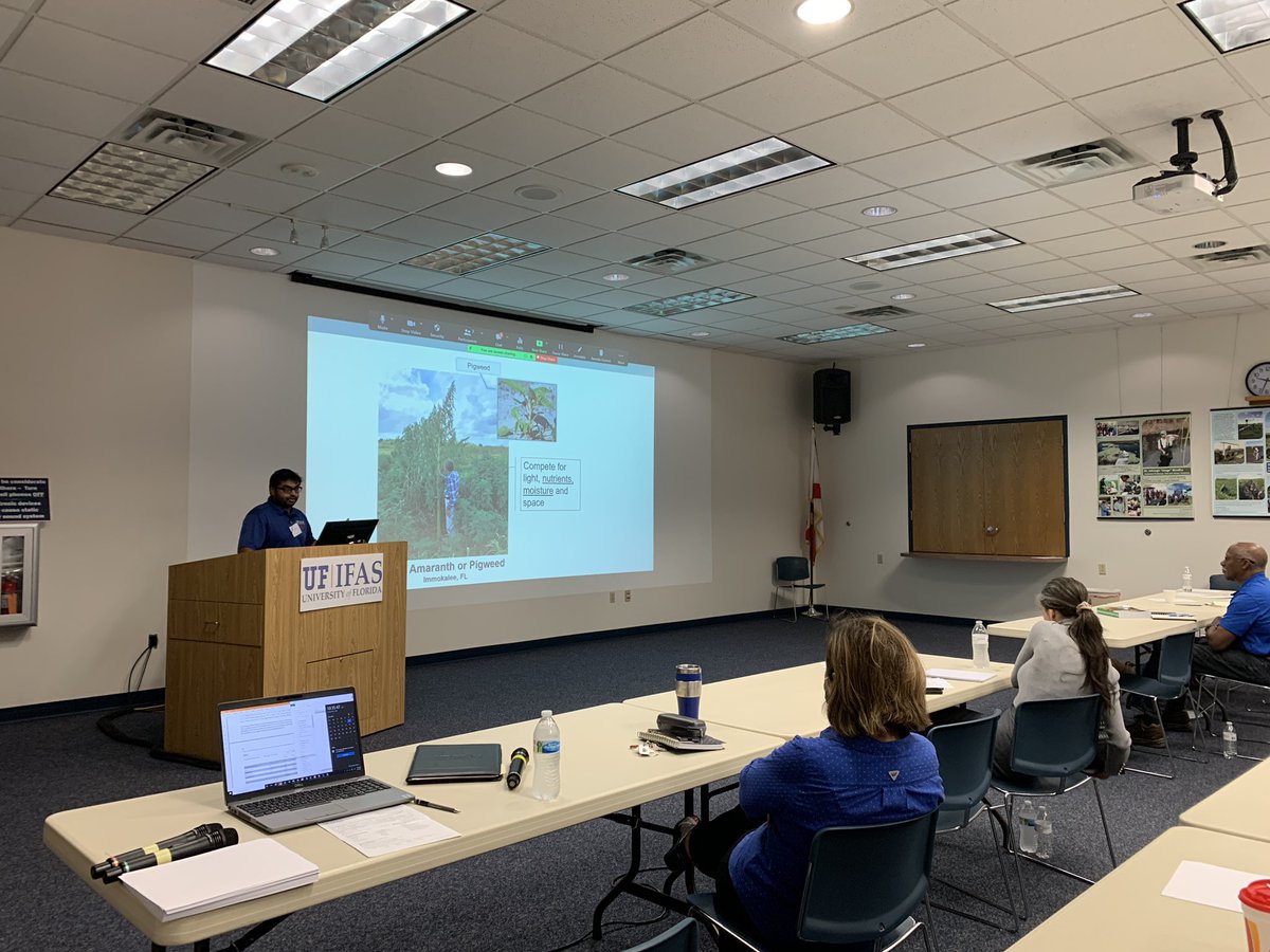 UF_PBC_VegFruit's tweet photo. Drs. Ramdas Kanissery and Calvin Odero both talked about the importance of #WeedManagement in #snapbean production last week at the #2022SnapBeanConference @EvergladesREC. @ERECWeedScience @SWFREC @UF_IFAS @FlaFruitandVeg @VSC_News https://t.co/ZXJTHAJh7W