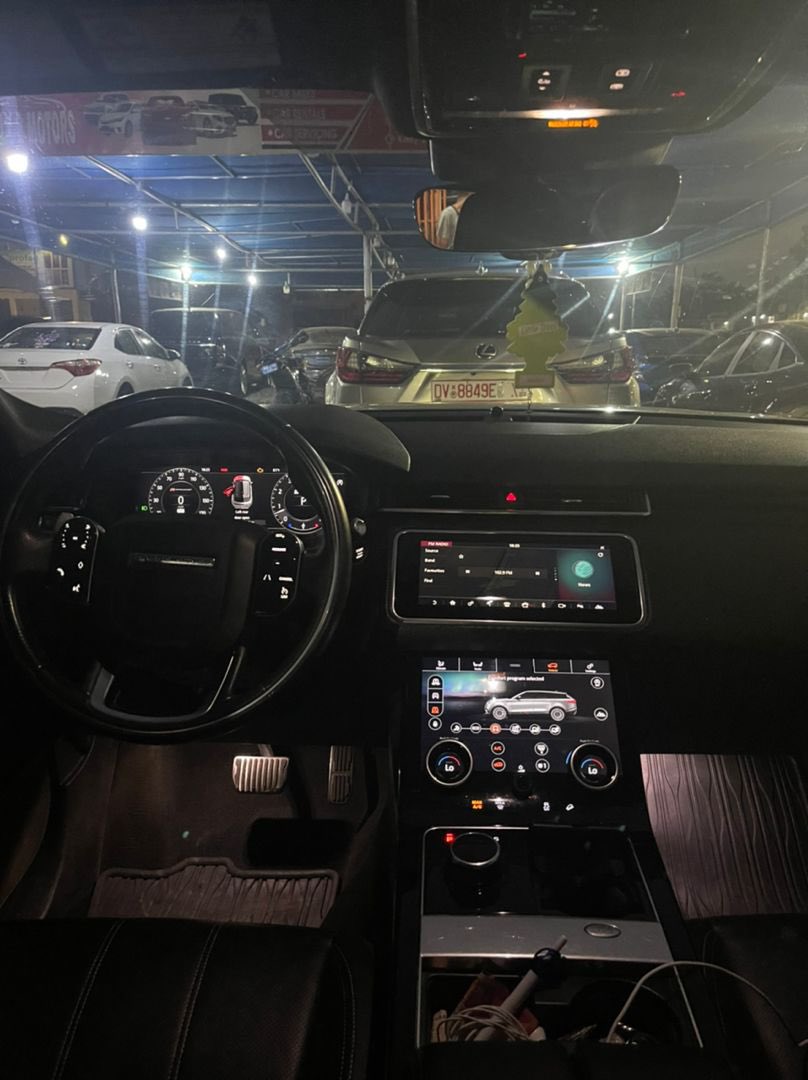 KellyBmotors's tweet photo. 2018 Range Rover Velar P380 S RDynamic 
Price: 430,000 cedis 
Call/WhatsApp: 0503333150 https://t.co/lgOiwTvdjK