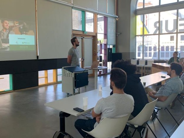 FrenchTechOneLS's tweet photo. Retour sur le One Tech d’hier matin !
French Tech One Lyon St-Étienne a réuni ses adhérents et les curieux de l’écosystème tech du territoire à notre petit-déjeuner.
Merci à Maxime Augiat de @Warmango2  pour son intervention passionnante, un beau moment de partage et de conseils. https://t.co/aTG373o8pi