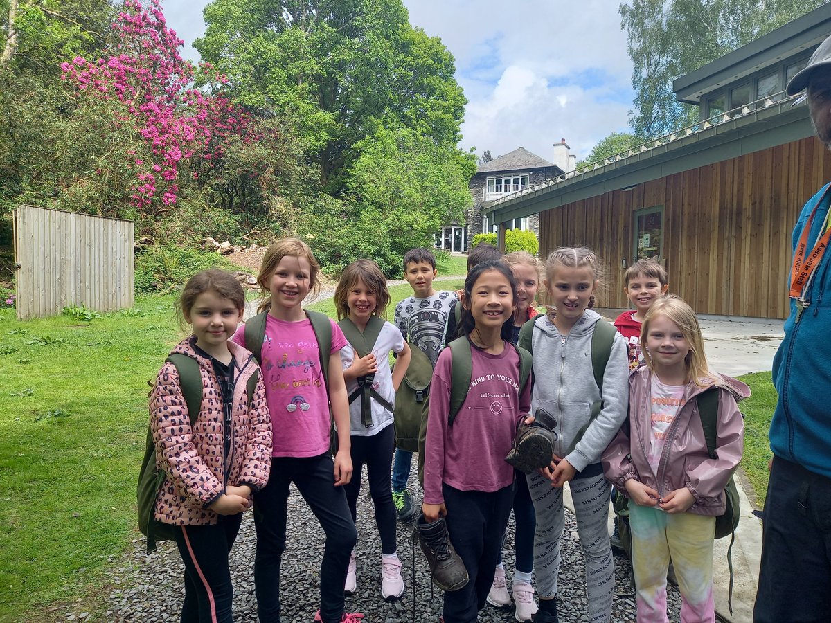 JamesBrindleyPS's tweet photo. Group B have explored their new surroundings and are now ready for their first activity of the trip, paddleboarding! #timetogetwet https://t.co/xrfbWiiQqX