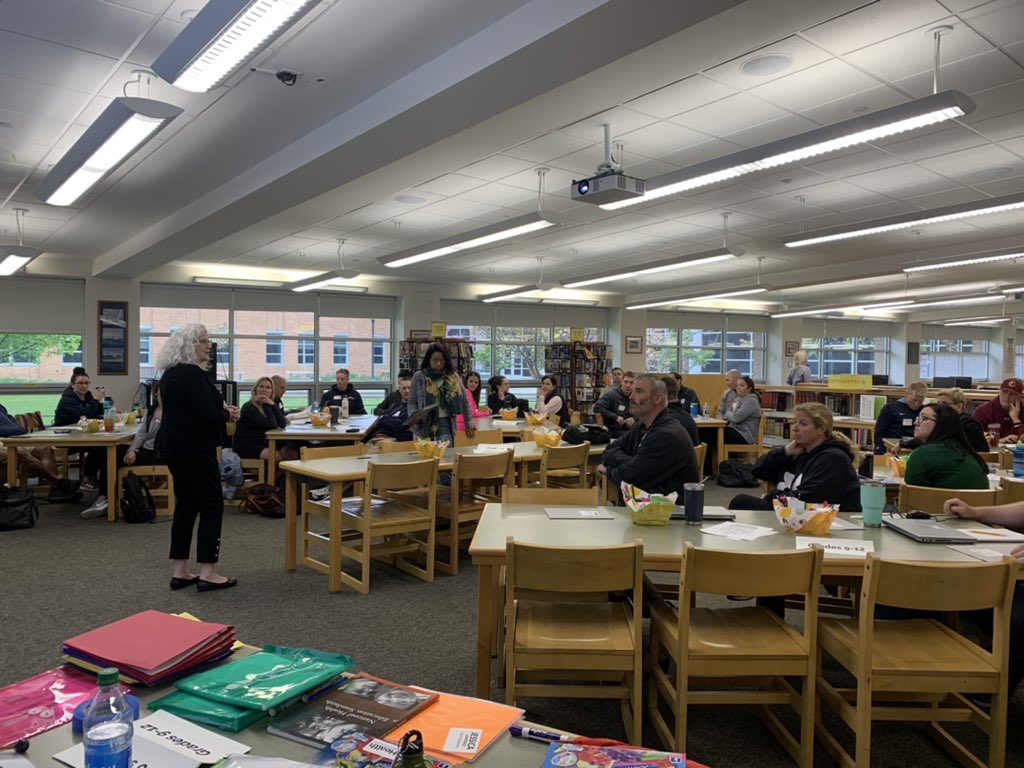 Cairnguidance's tweet photo. Working with 55 #healthed teachers all over RI today on #skillsbasedhealthed
#RIHealthEd @RIAHPERD @RIHSC_1 @RMCHealthPD
@RosemaryChammat from @RIDeptEd welcoming everyone!
#healthliteracy https://t.co/zIC1McNUfA