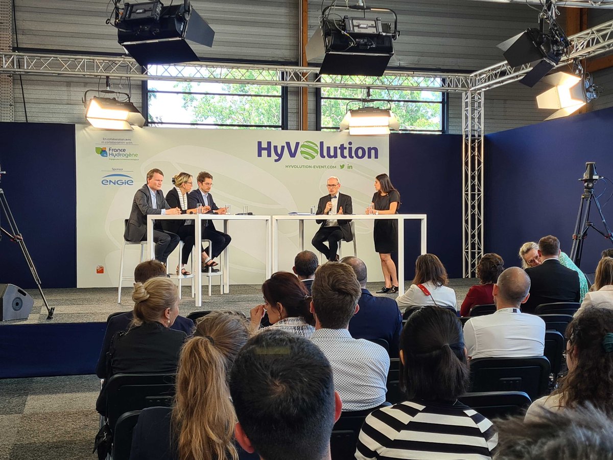 Hyvolution tweet media