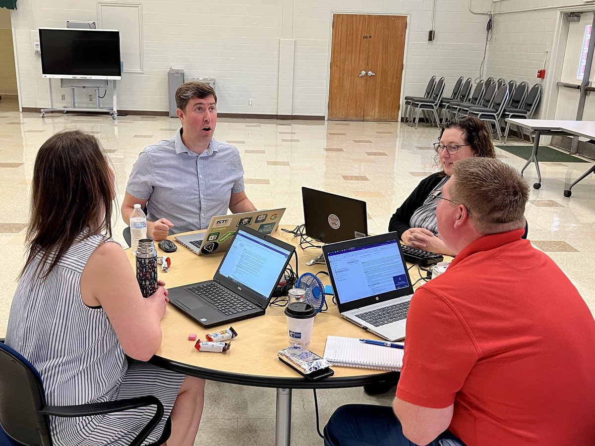 drobb's tweet photo. Exciting week at Ft. Benning as District, CIL, and HQ ETs collaborate on building the foundation of a #DoDEADigitalLearning plan. @DoDEA https://t.co/oI4ANJfYEf