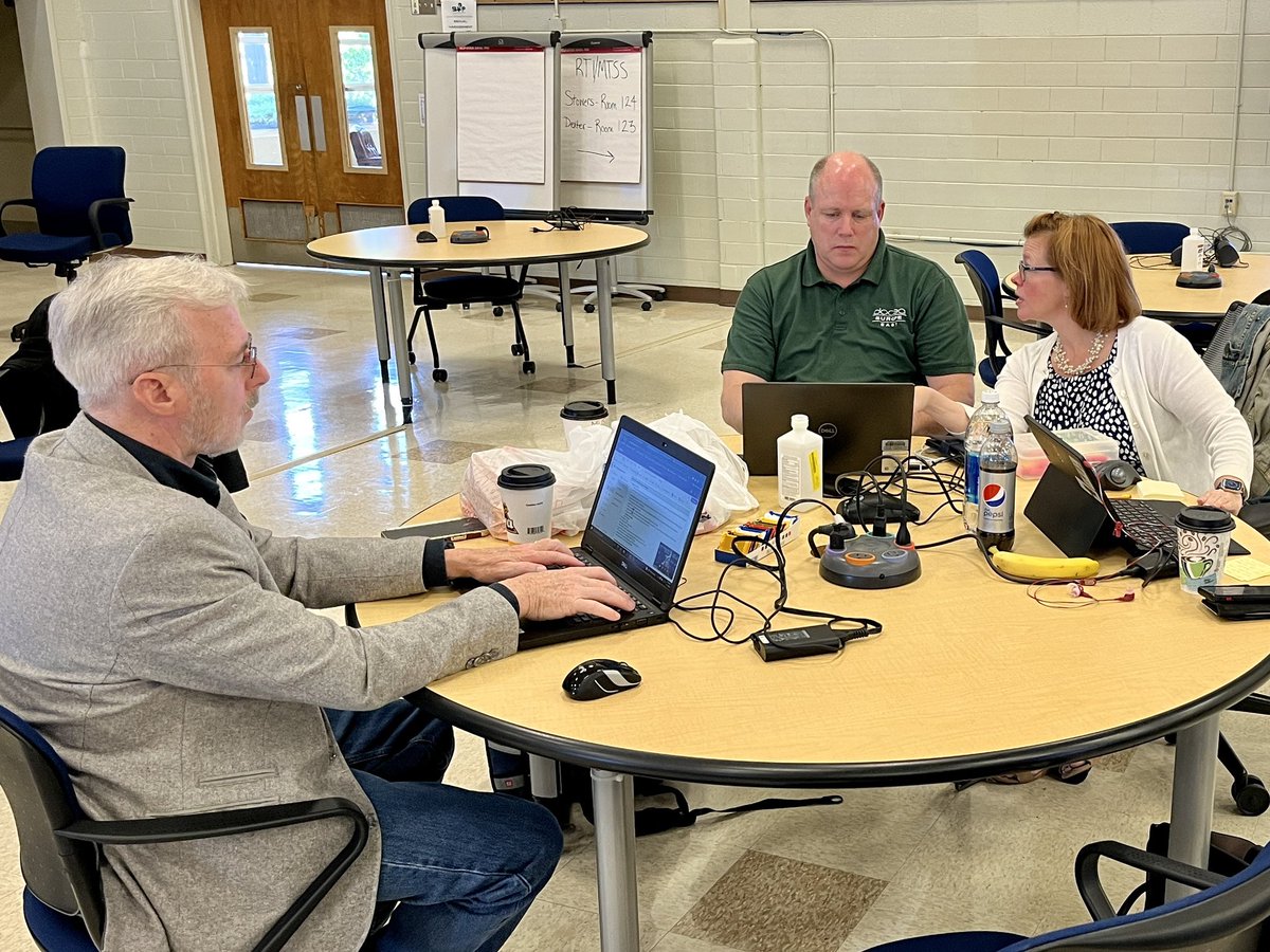drobb's tweet photo. Exciting week at Ft. Benning as District, CIL, and HQ ETs collaborate on building the foundation of a #DoDEADigitalLearning plan. @DoDEA https://t.co/oI4ANJfYEf