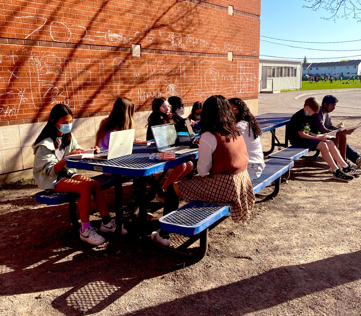 MrsScarfone's tweet photo. Beautiful morning to take our book club meetings outside! ☀️@StPeterOCSB https://t.co/t9MY69L0oV