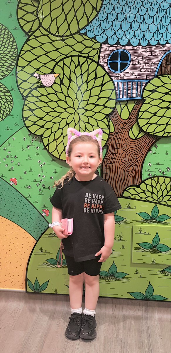 NHSTayside's tweet photo. We think our new Children's Theatre Suite at Ninewells is absolutely smashing and so do 4 year old Lotti and 5 year old Anja! https://t.co/qkLhwdY96l https://t.co/jxeFvV9m3k