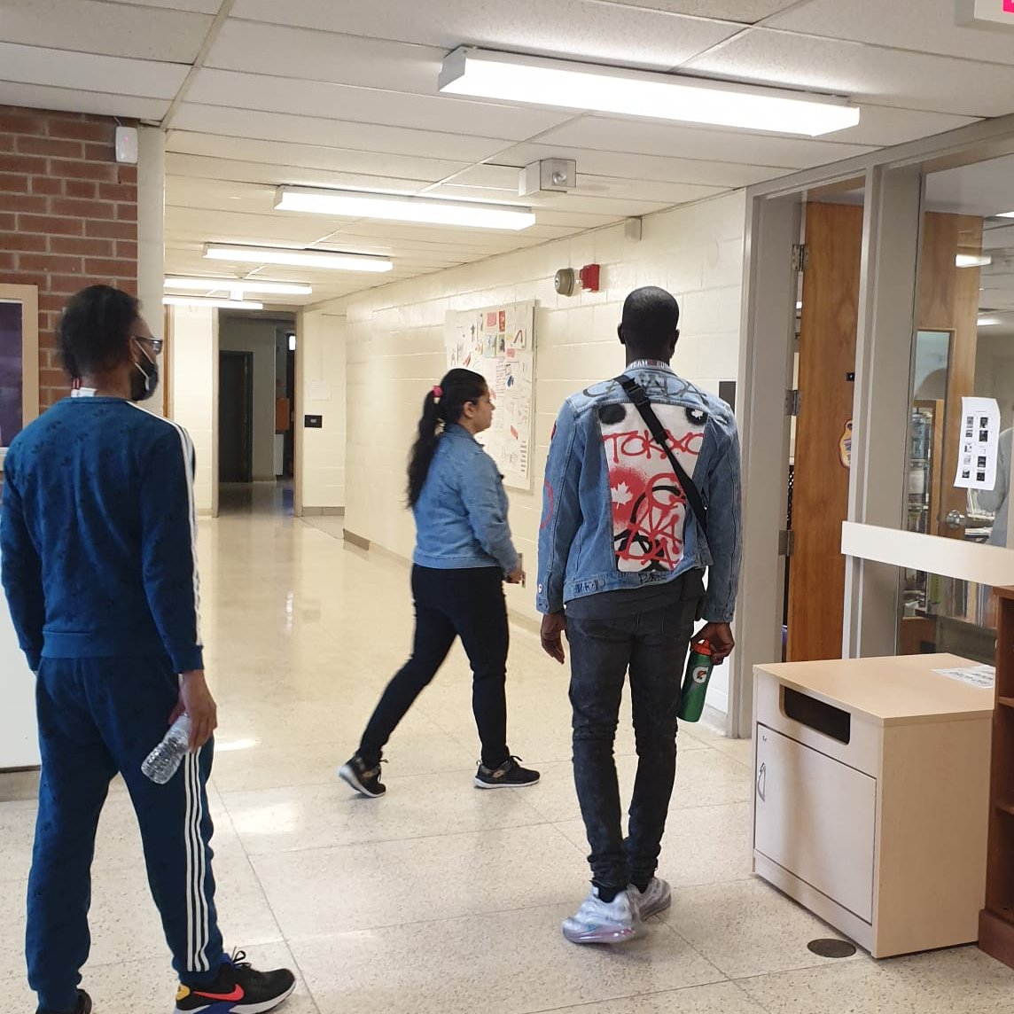 CorlissPDSB's tweet photo. Library @CorlissPDSB all set for "K Reading with Your Child" as part of Education Week celebrations. First guests arriving as we speak!
Igniting love for reading.
Empowering guardian-child relationships.
Transforming young minds.
#PDSBEduWeek @Peelschools @PDSB_Libraries https://t.co/duW7kwLaar