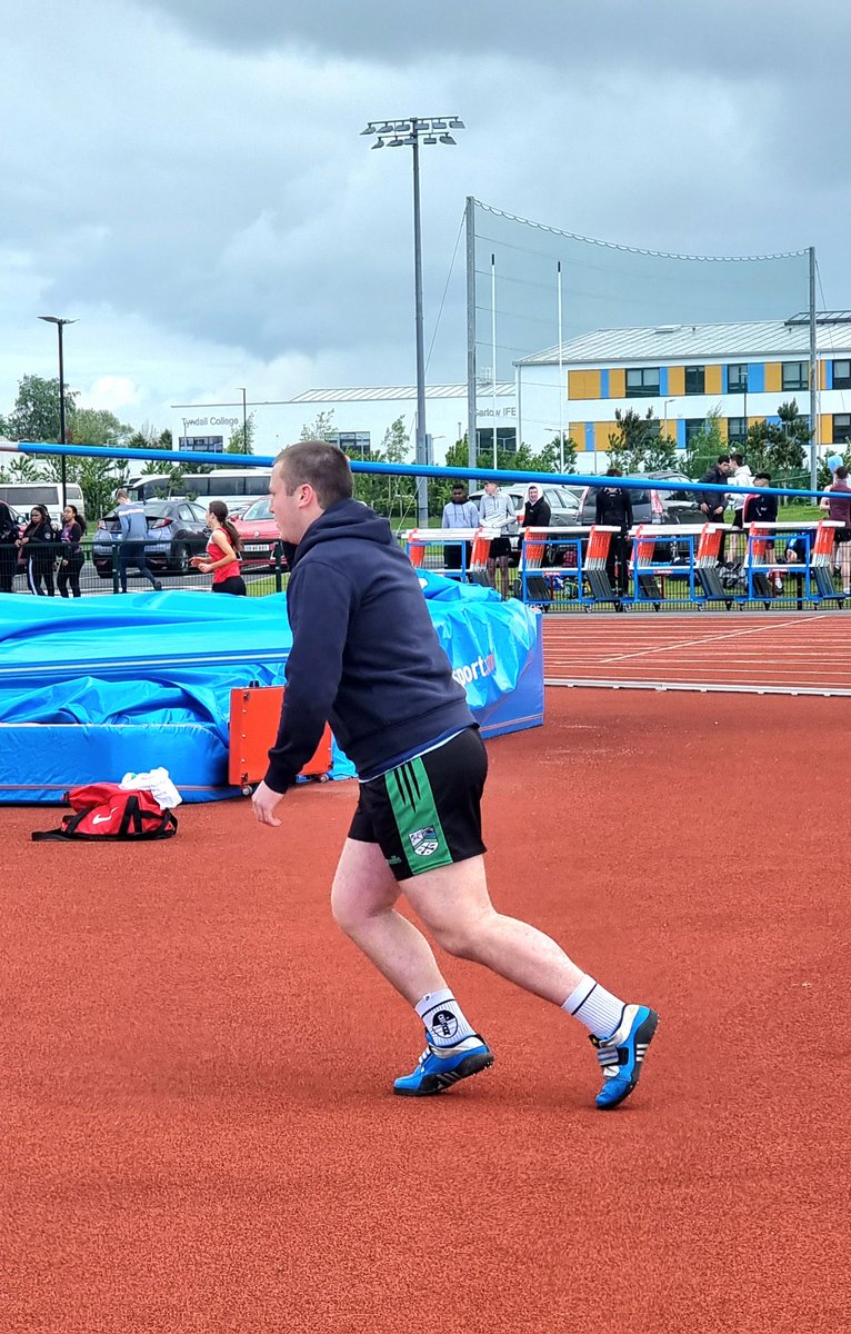 RobertDunne20's tweet photo. Updates from South Leinster Trand  &amp; Field, Tom Dooley 2nd in his 100m heat. Sofia Kerr 1st in her 100m heat. @CastlecomerHigh https://t.co/PzICArhRzu