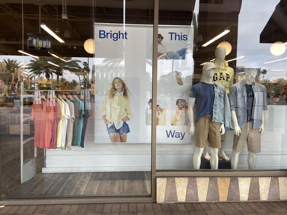 LAoutletDeals's tweet image. Spring Break seemed so short, good thing summer is around the corner #LAOutlets #LAOutletDeals #LAShopping #SoCal #SoCalShopping 
@Citadel_Outlets
 #CityofCommerce #BrightThisWay #Clearance #ShortBreak #RetailDisplay #SuperFlares #WindowShopping #60Off #JustDropped #SaveUpTo