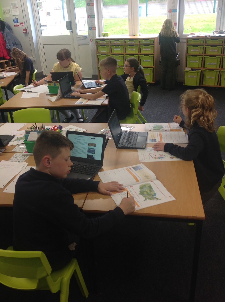 Y6Durham's tweet photo. This afternoon in geography, we have researched multiple man made landmarks π Did you know that Cliff Palace is made out of sandstone? π€·π»ββοΈ @aetacademies @meadsteadHoS @meadsteadexecP @meadsteadPA #BeeRemarkable https://t.co/CfrIxfPYxA