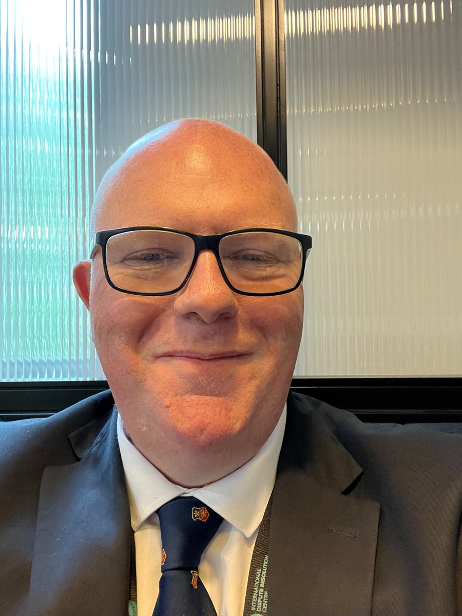 MediatorGregg's tweet photo. After c 8 yrs I'm back networking in London at @LIDW_ thanks to the @ArbitraInt team. Happy to discuss my mediation practice in association with Arbitra or any Hunt ADR activity inc. mediator training or #ArbEx for aspiring arbitrators #lidw22 #arbitration #mediation https://t.co/ipCfT9rrfx