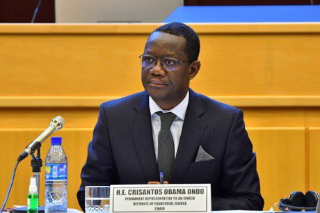 ECA_OFFICIAL's tweet photo. Le #Sénégal succède à la #GuinéeEquatoriale en tant que nouveau président de #CoMBureau. L’Amb 🇬🇶@ObamaCrisantos passe le relais au Sénégalais #BambaDiop #DGPPE
Bureau #CoM202 :
Président - 🇸🇳Sénégal
1er V-P - 🇲🇬Madagascar
2ème V-P - 🇿🇼Zimbabwe
Rapporteur - 🇬🇶Guinée Équatoriale https://t.co/Hddi5UF3DW