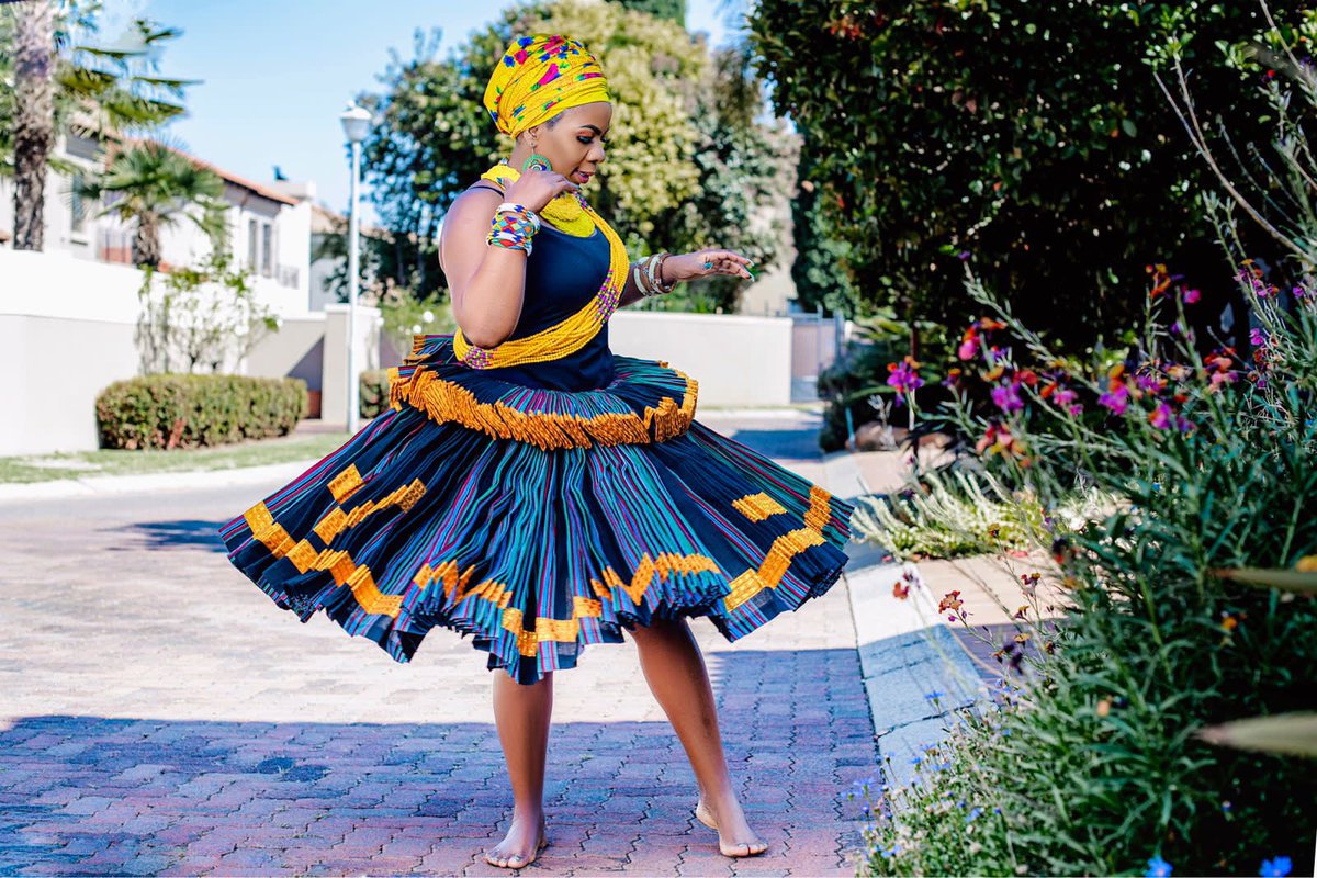 IamMzilikazi's tweet photo. SWILUVA SWA MISAVA: Bombani maxaka va matiko va navela #CelebrateAfrika 5 https://t.co/h6IT8JLOM0