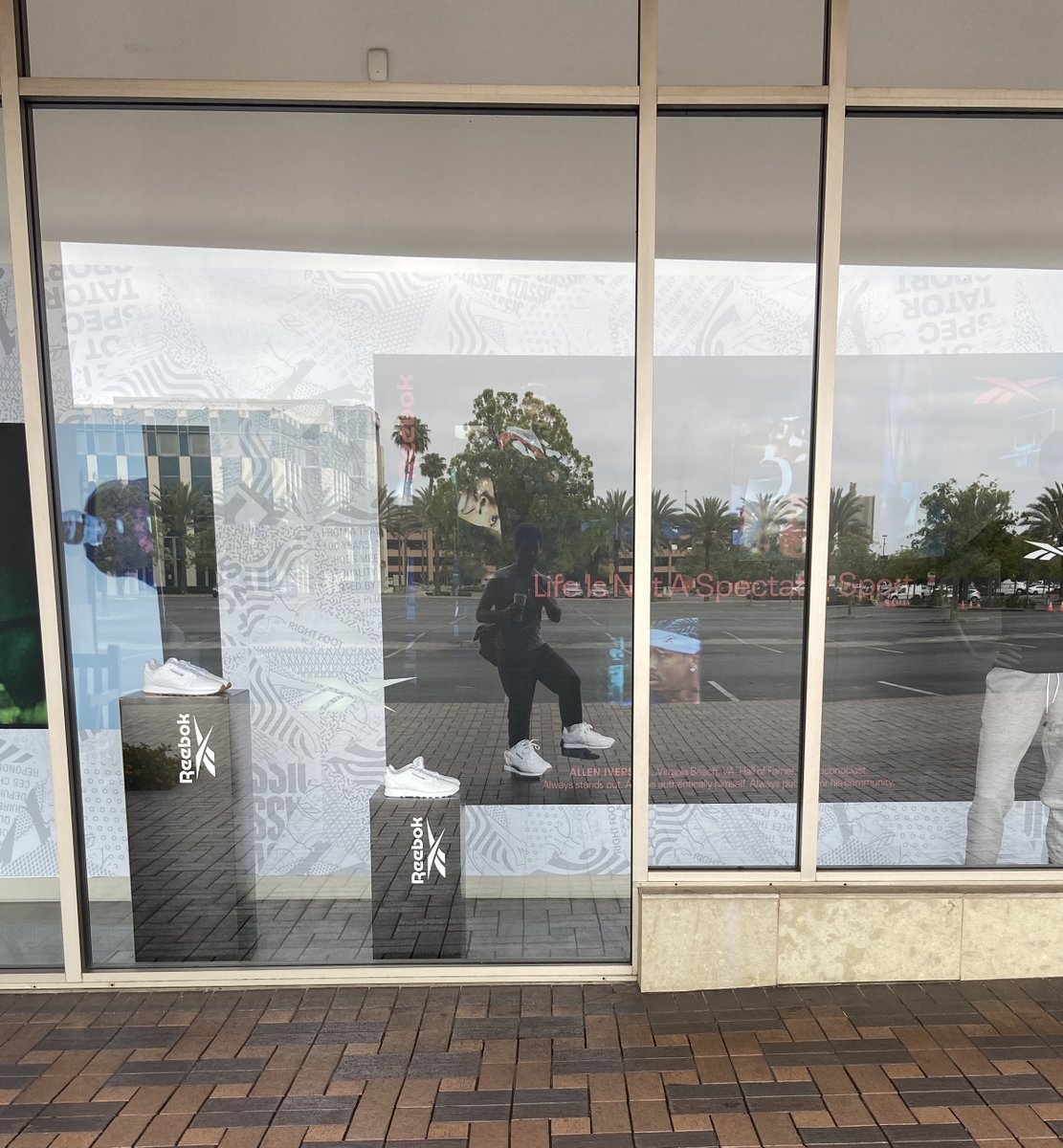 LAoutletDeals's tweet image. High Energy Mood in the Mornin :) #LAOutlets #LAOutletDeals #LAShopping #SoCal #SoCalShopping 
@Citadel_Outlets #CityofCommerce #UltraBoost #Clearance50off #HiEnergy #RetailDisplay #NewBalence #NeuBayLence #WindowShopping #60Off #JustDropped #SaveUpTo #LifeIsNot #ReBalk #WhatDoUC