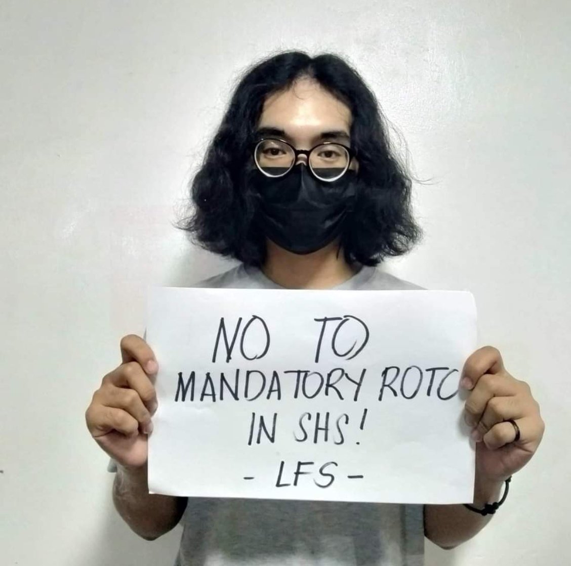 jaystr0yer's tweet photo. VP Sara i-aappoint ni BBM as DepEd Secretary.
Eh tong mga to mag-aaral pa kaya? https://t.co/kUzad6ZuwQ