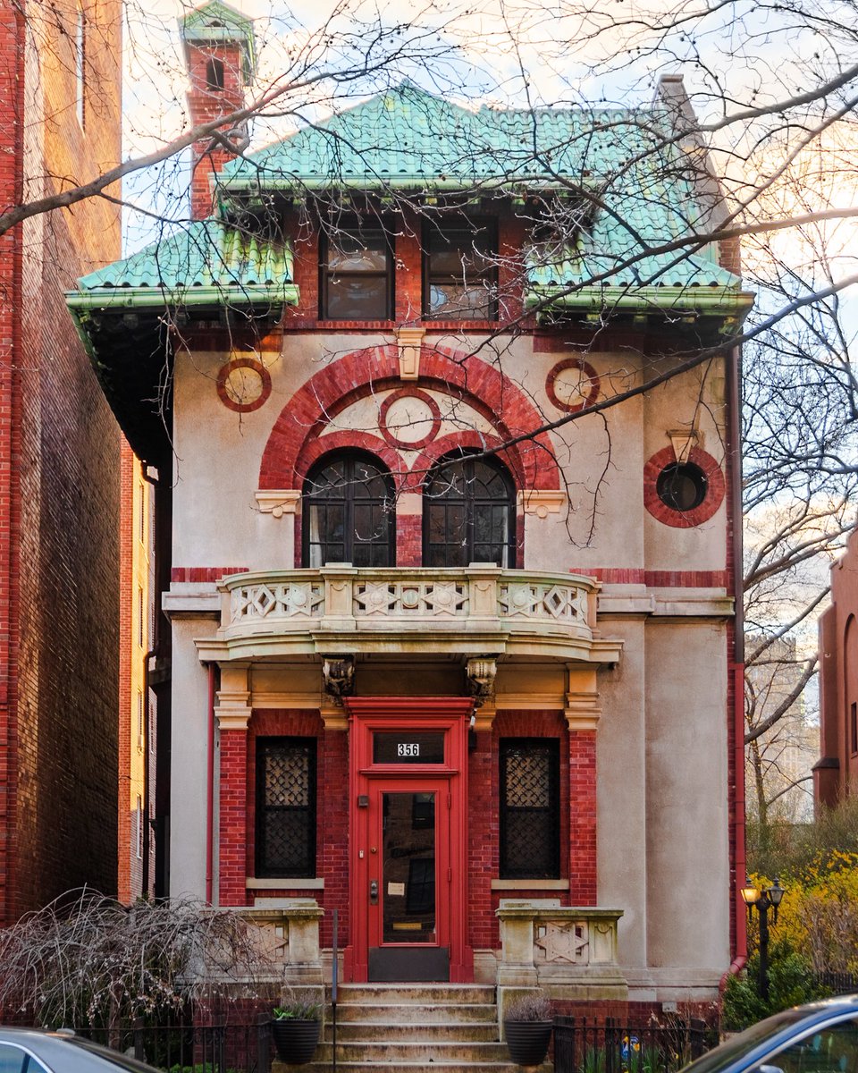 LandmarksofNY tweet media