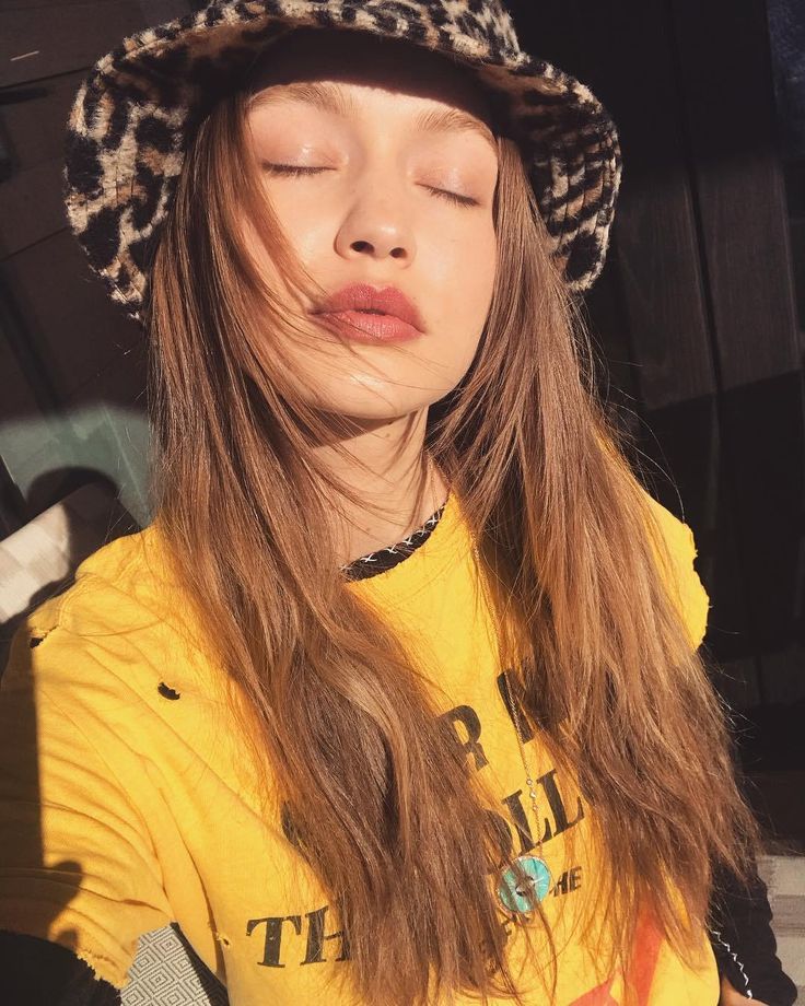 hadidcomfort's tweet photo. ☀️☁️💛 https://t.co/V4U1eRw9xY