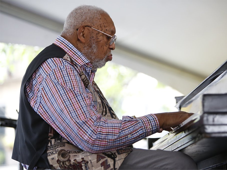 This Sunday: Ellis Marsalis Jr Memorial Second Line at 1:15 from Gallier Hall to Congo Square.
 
📷 Ellis Marsalis in August 2019 by Michele Goldfarb.

wwoz.org/events/766206