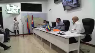 #EnDesarrollo: el Dr. <a href="/japortalmiranda/">José Angel Portal Miranda</a>, Ministro de Salud de #Cuba, atento a las intervenciones que se realizan por los cuadros y funcionarios de la Misión Médica Cubana en #Venezuela.

#CubaPorLaVida #CubaYVenezuela 

<a href="/MINSAPCuba/">Ministerio de Salud Pública de Cuba</a> <a href="/PardoRegla/">Regla Angulo Pardo</a> <a href="/GeoPAlvarez/">Georgina Pérez Alvarez</a>