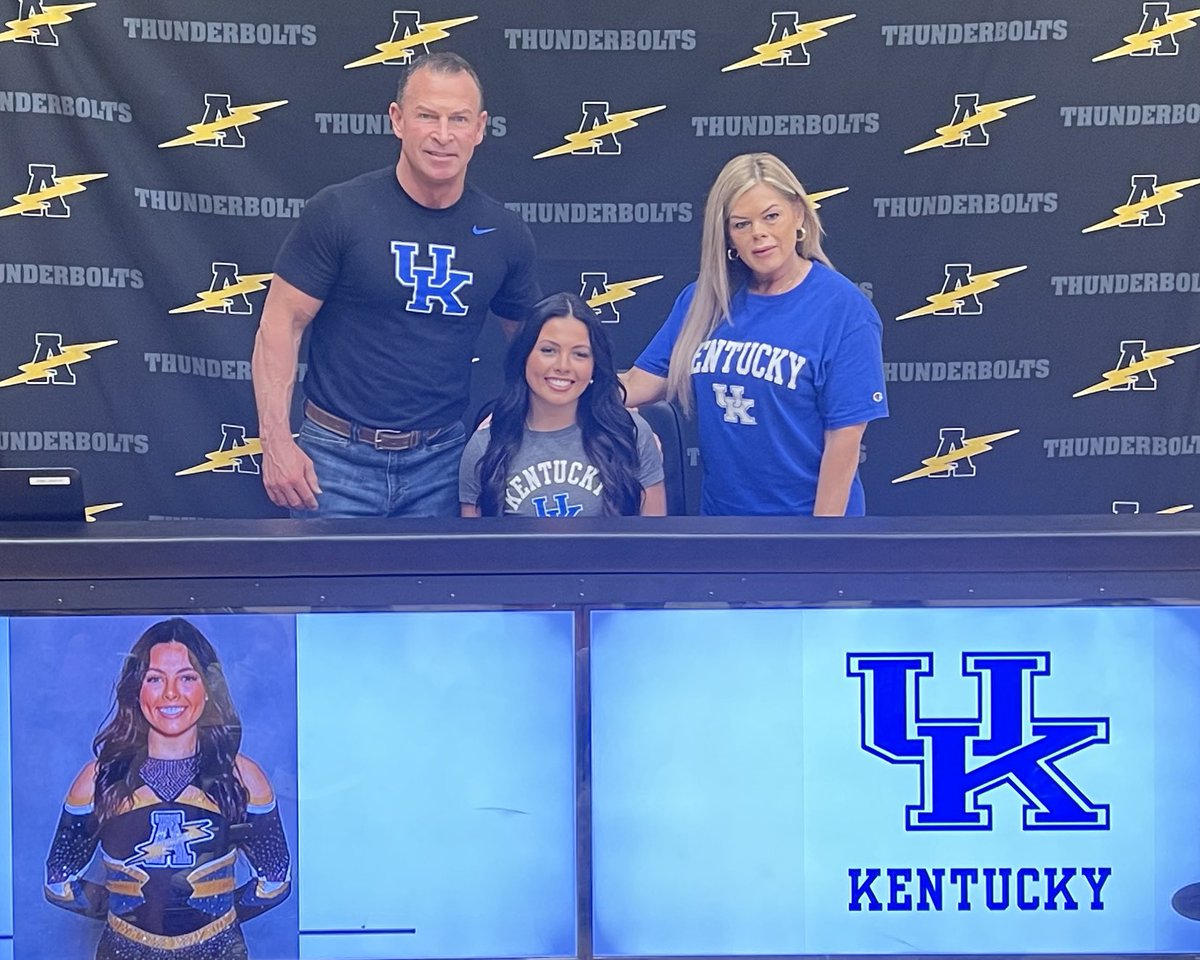 vjabolts's tweet photo. Congratulations to Priscilla Moland of ⁦@TBoltCheer⁩ who committed to continue her academic and athletic career at the University of Kentucky https://t.co/fj1SkBCsVX
