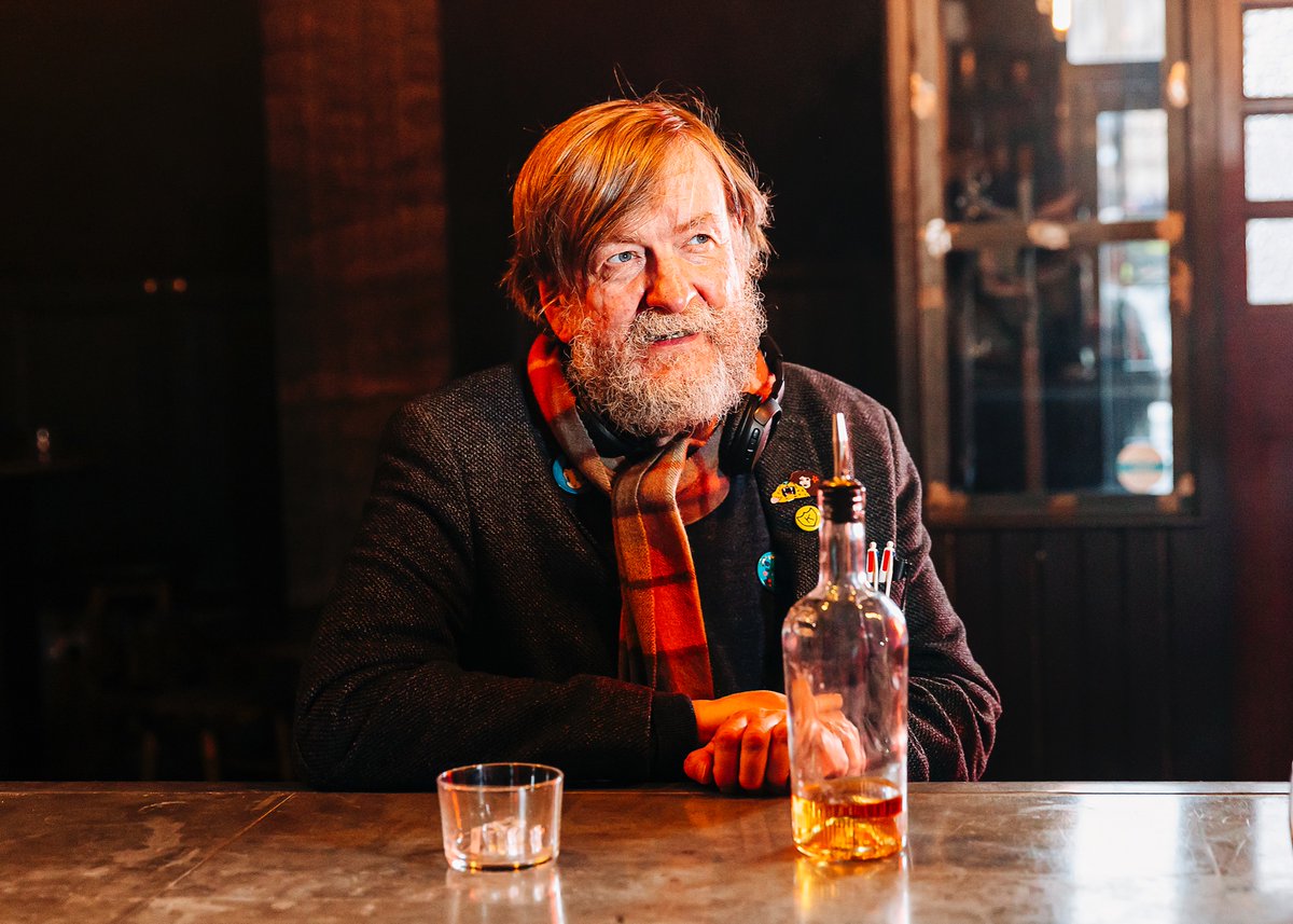 I don’t drink whisky or any booze but here I look like I could be the new face that the whisky marketing board are looking for or the Scottish Tourist Board.
Photo by Mark Gilles.