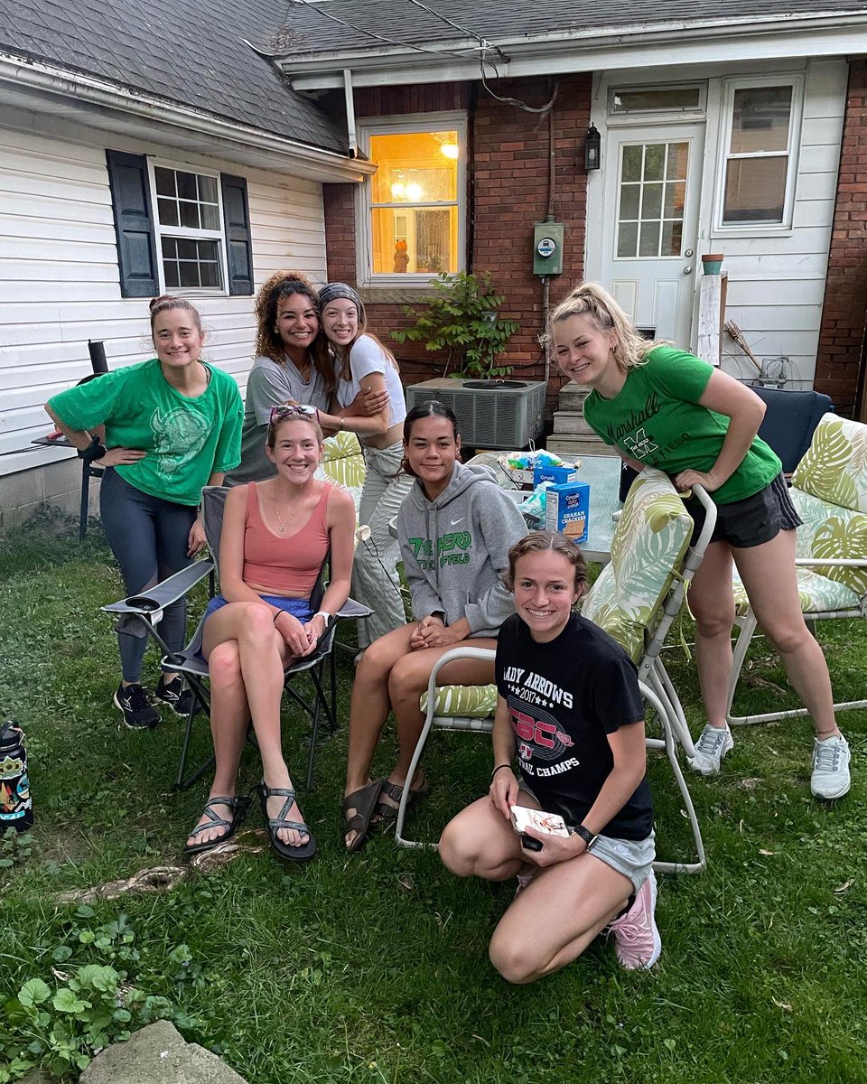 HerdTFXC's tweet photo. Spent last night team bonding over s’mores! See you soon Texas! 🤘

#RiseAsOne https://t.co/THqPmlidHd
